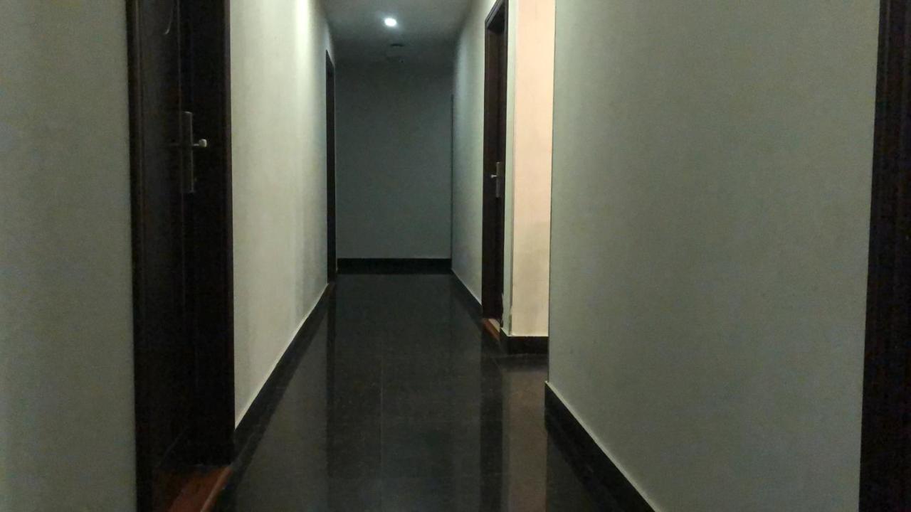 Super Oyo 90668 Joy Inn Miri Exterior photo