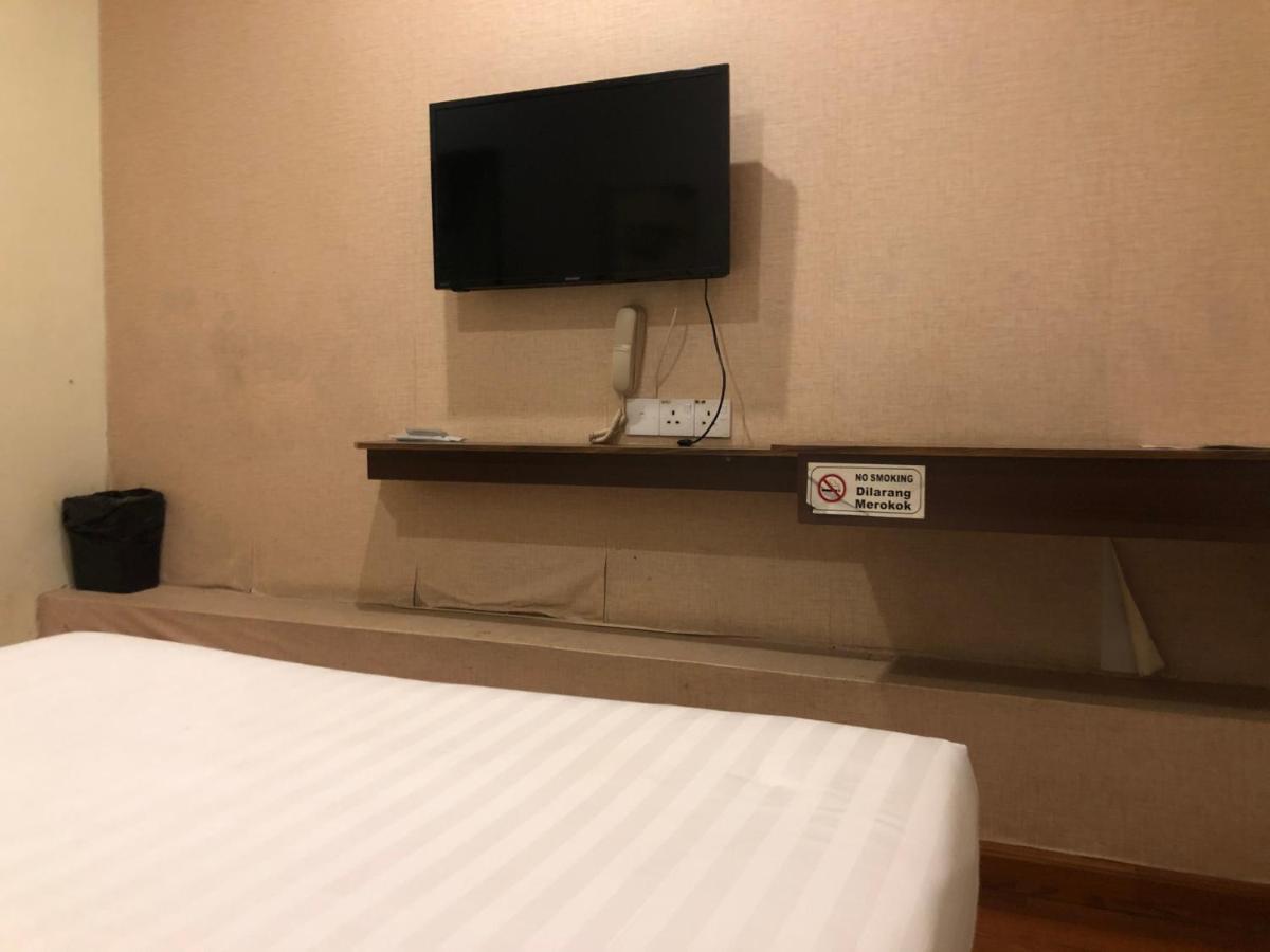 Super Oyo 90668 Joy Inn Miri Exterior photo