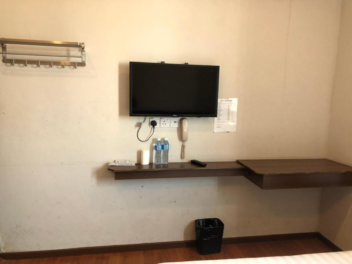 Super Oyo 90668 Joy Inn Miri Exterior photo