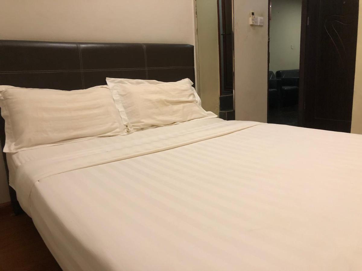 Super Oyo 90668 Joy Inn Miri Exterior photo