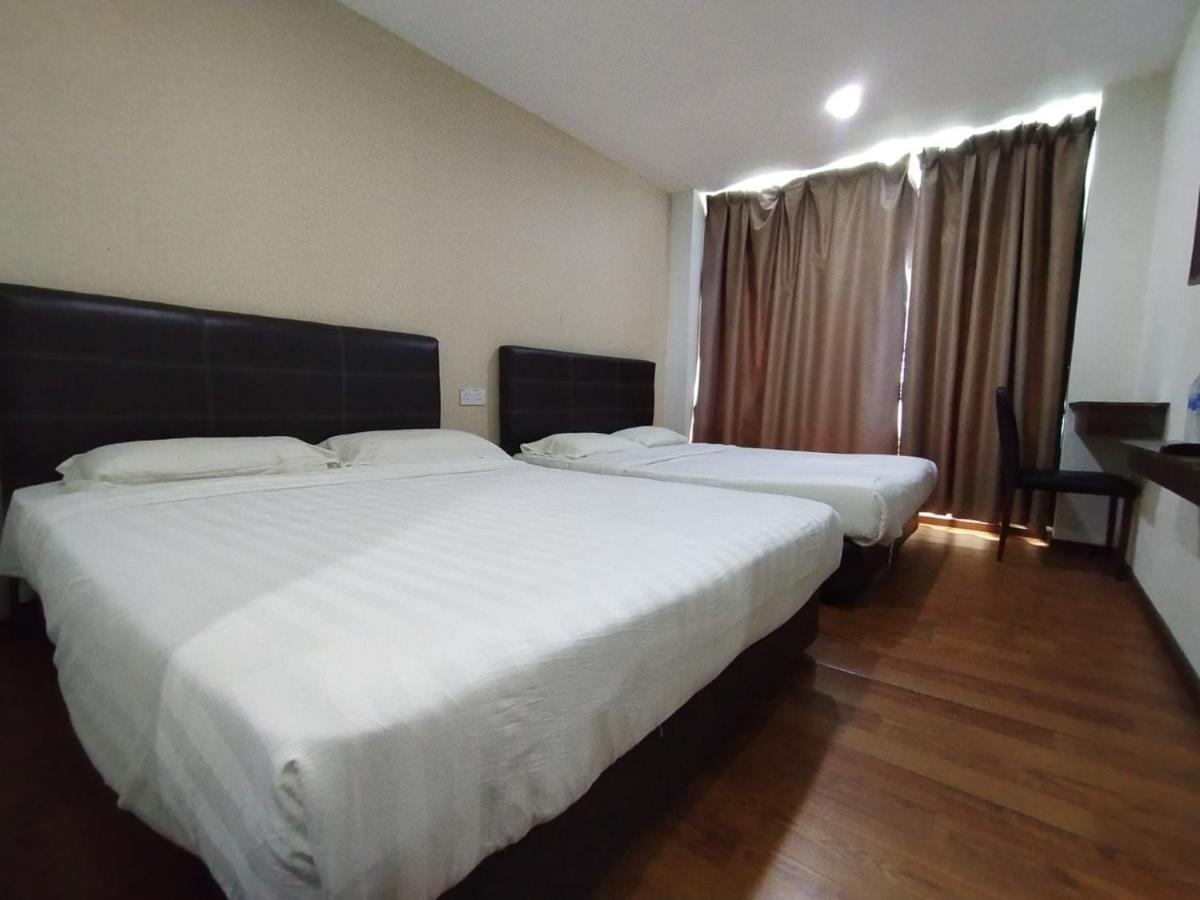 Super Oyo 90668 Joy Inn Miri Exterior photo