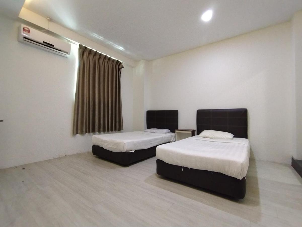 Super Oyo 90668 Joy Inn Miri Exterior photo